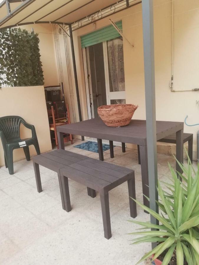 La Terrazza Apartment กาญารี ภายนอก รูปภาพ